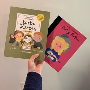 Little People BIG DREAMS Earth Heroes 3 Book Gift Set & Dolly Parton Hardcover